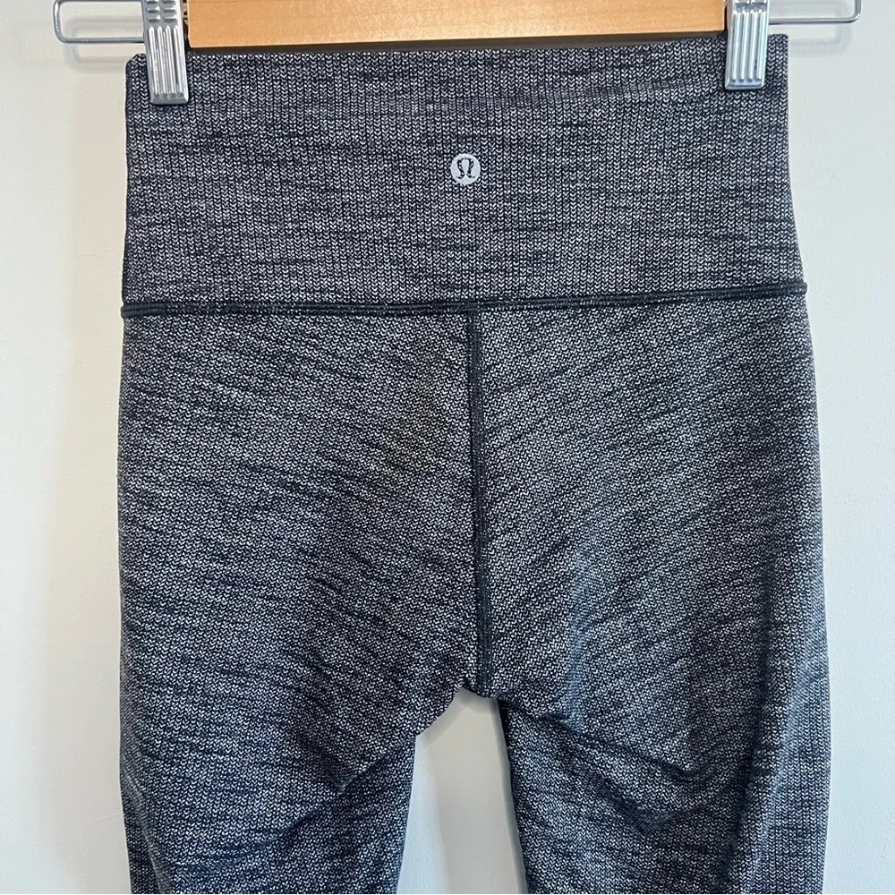 Lululemon Athletica Charcoal Textured Leggings Athleisure Yoga Gym Workout